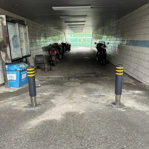 Bollards 서울 마포