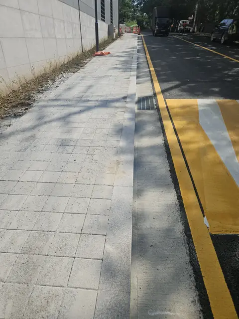 화강석 버너구이 시공 시공 사진