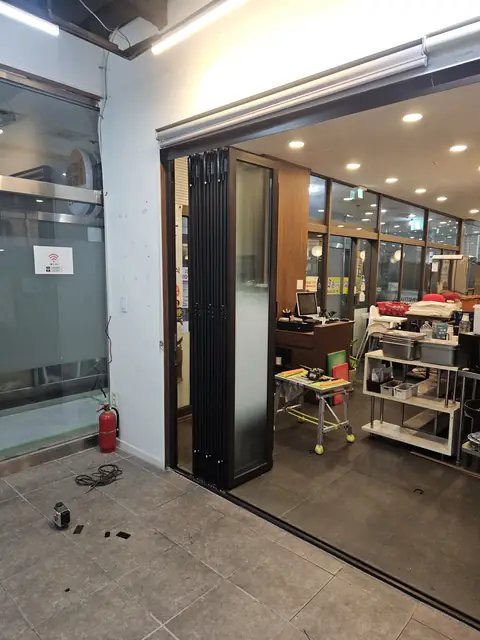 여닫이문 조정 경기 고양