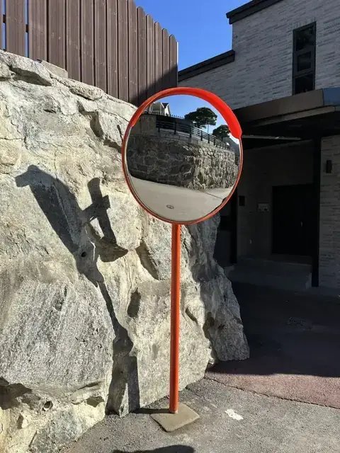 커브길 반사경 신설 경기 이천