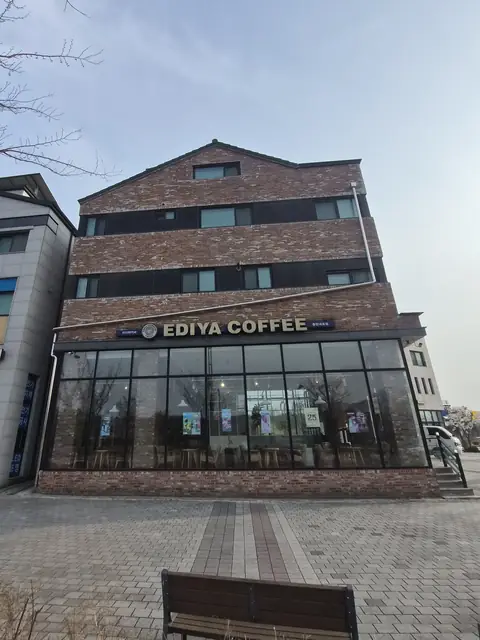 크랙·외벽·지붕 보수 시공 사진