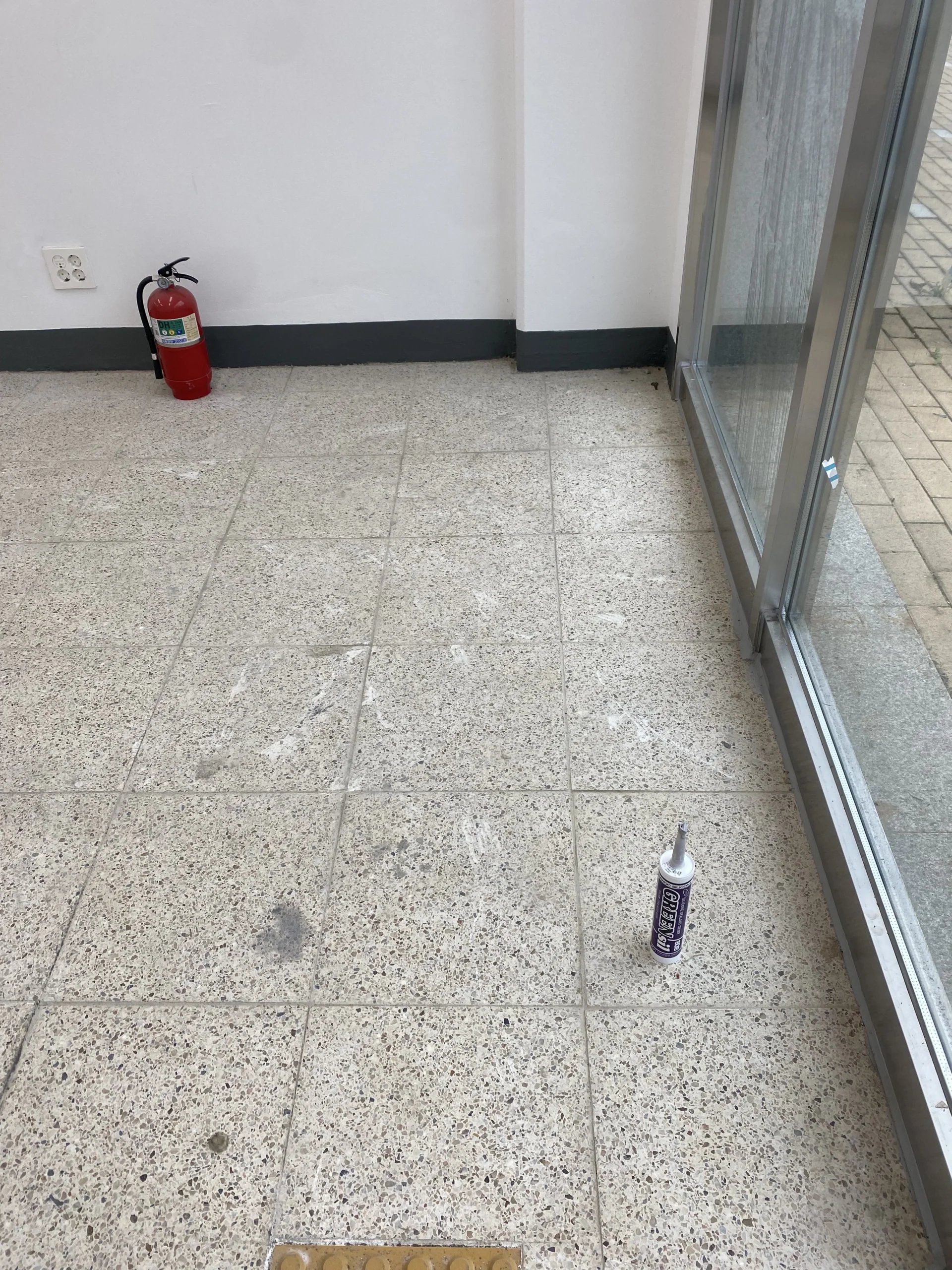 석재 바닥 시공 (점검) · 경기 김포